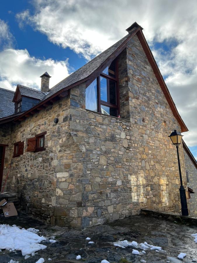 Casa De Piedra Con Encanto En El Bonito Pueblo De Bagergue Eksteriør bilde
