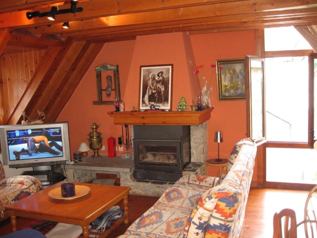 Casa De Piedra Con Encanto En El Bonito Pueblo De Bagergue Eksteriør bilde