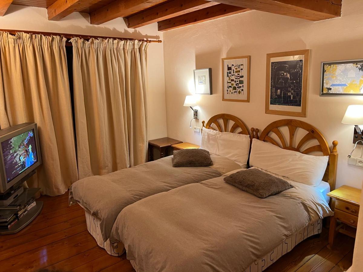 Casa De Piedra Con Encanto En El Bonito Pueblo De Bagergue Eksteriør bilde