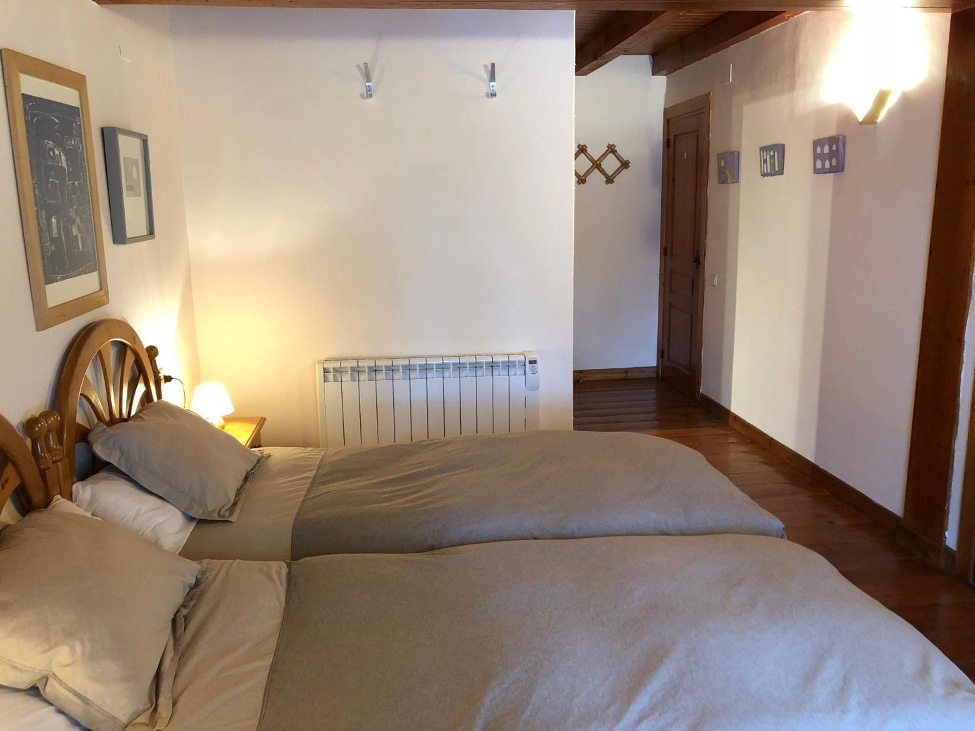 Casa De Piedra Con Encanto En El Bonito Pueblo De Bagergue Eksteriør bilde