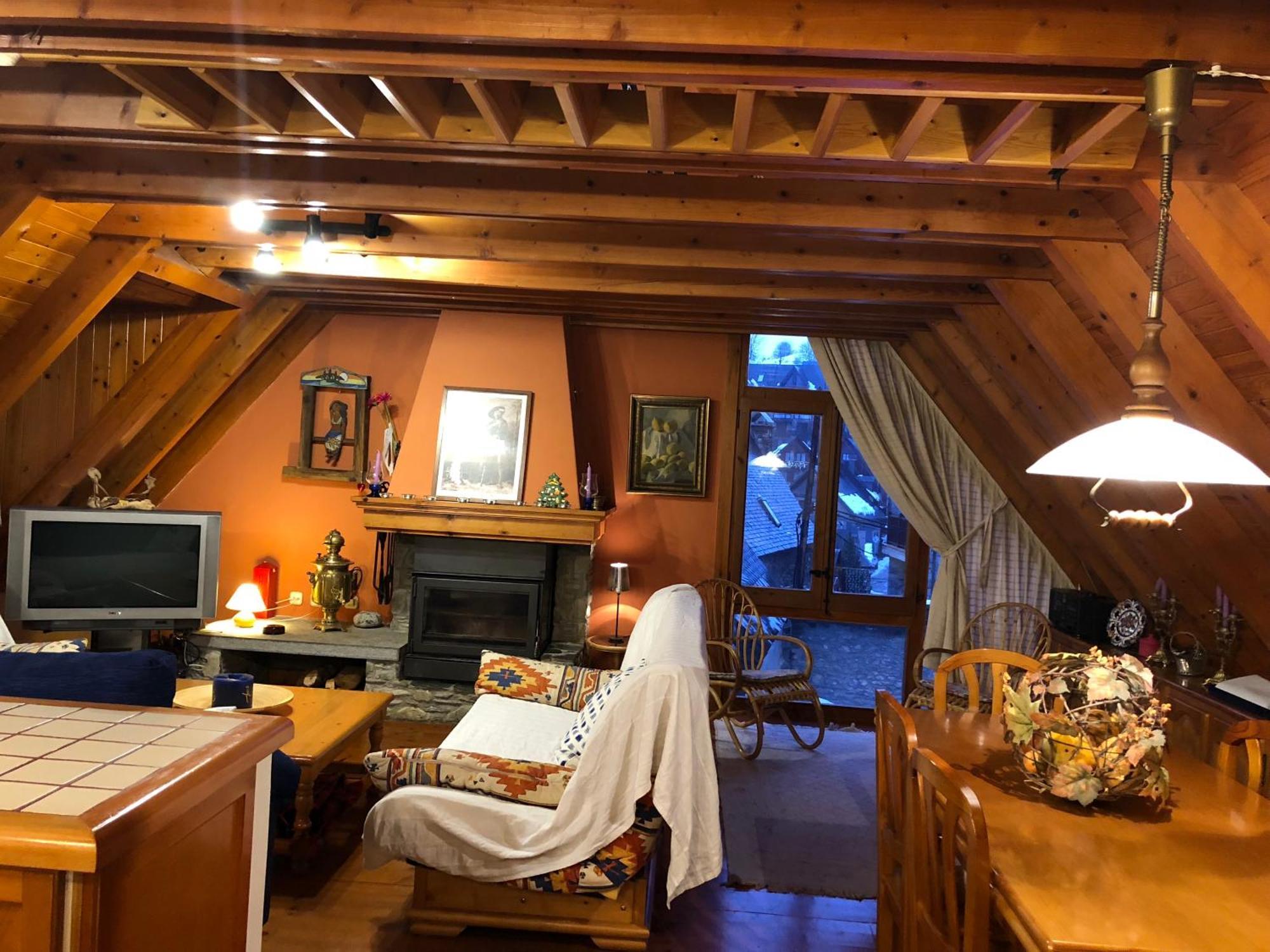 Casa De Piedra Con Encanto En El Bonito Pueblo De Bagergue Eksteriør bilde
