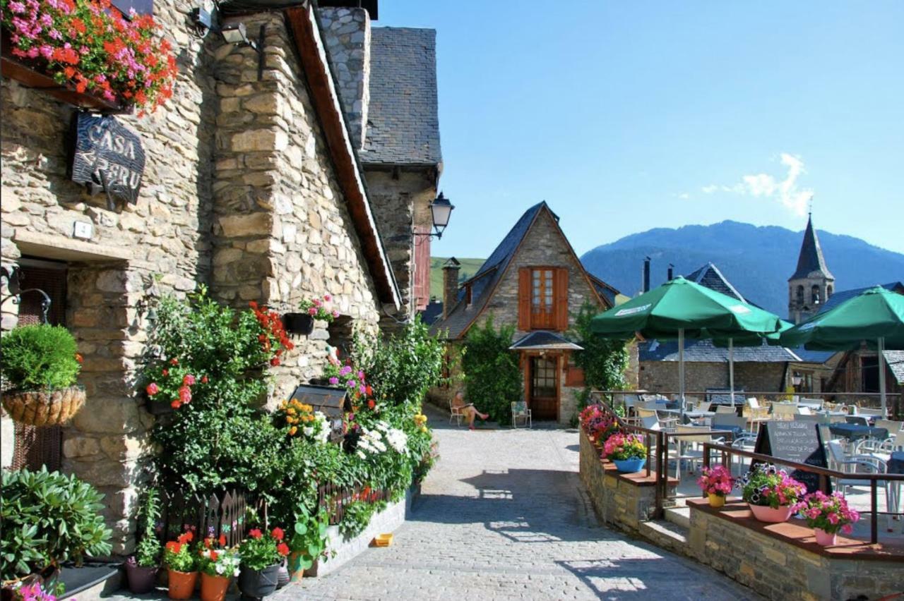Casa De Piedra Con Encanto En El Bonito Pueblo De Bagergue Eksteriør bilde