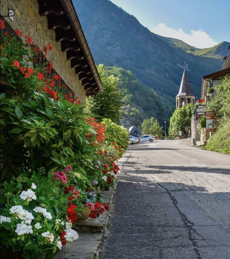 Casa De Piedra Con Encanto En El Bonito Pueblo De Bagergue Eksteriør bilde