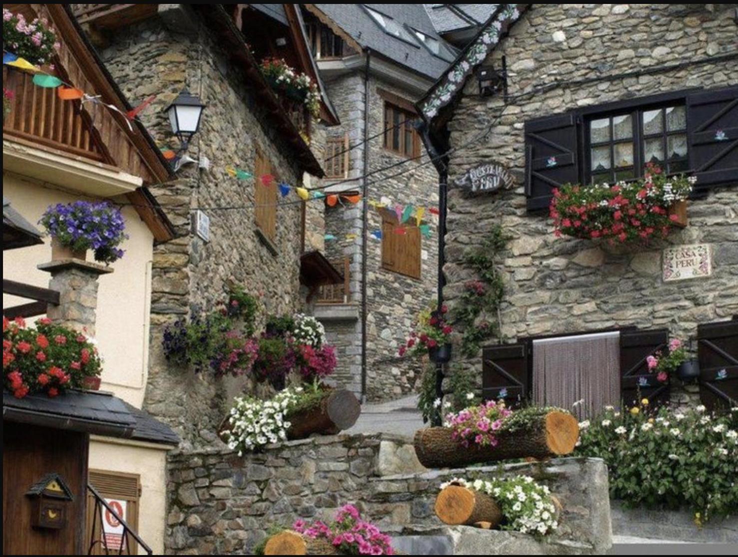 Casa De Piedra Con Encanto En El Bonito Pueblo De Bagergue Eksteriør bilde